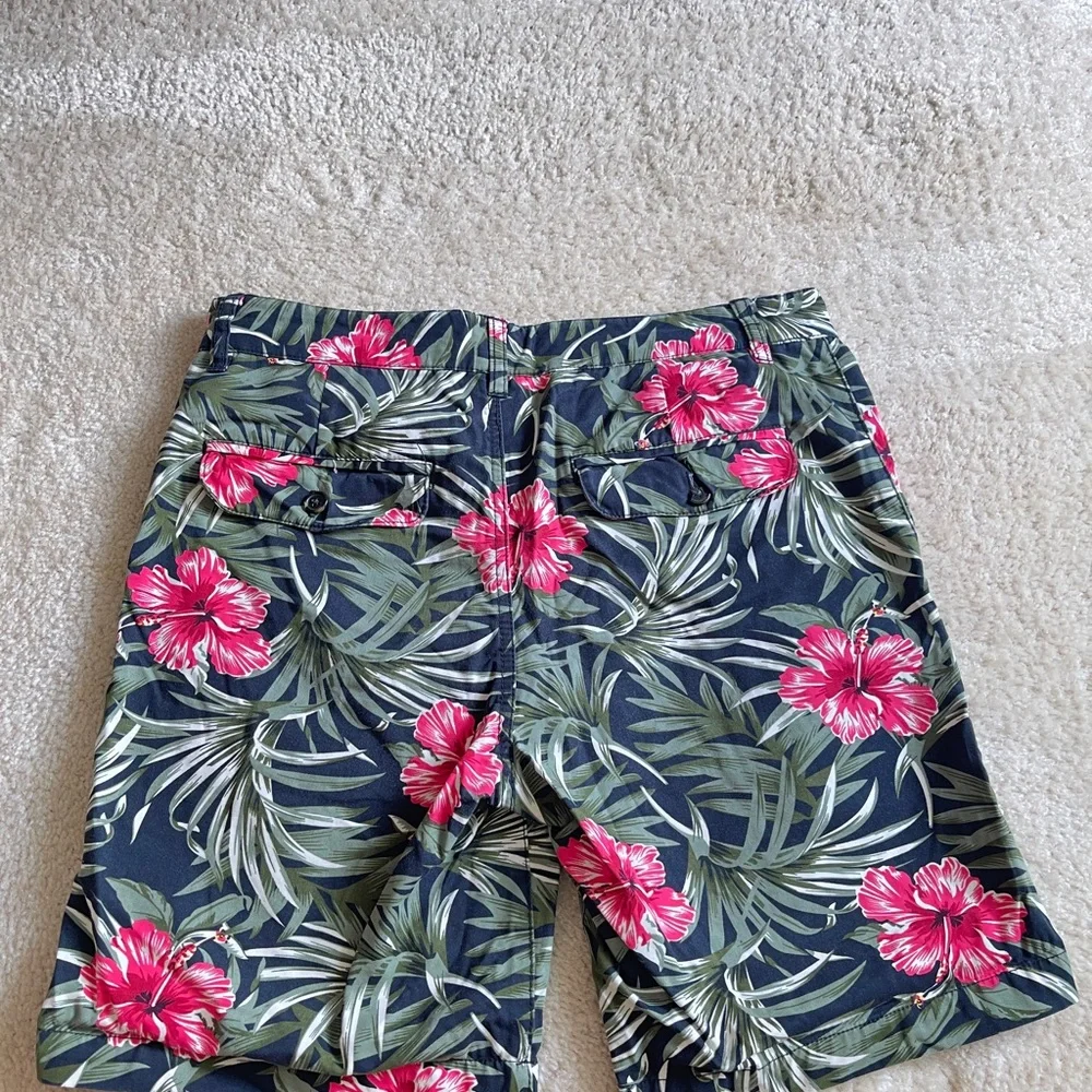 Forever 21 Floral Print Men's Shorts - Pink and Green - Picture 4 of 6